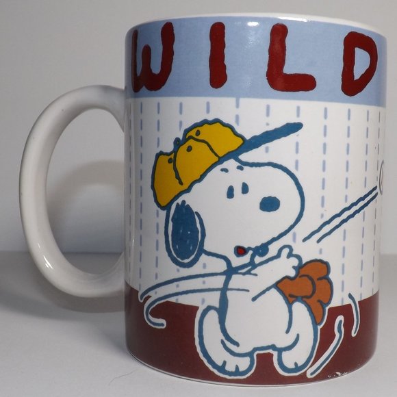 Gibson Peanuts Snoopy "Wild Pitch!" Coffee Mug - Picture 1 of 7